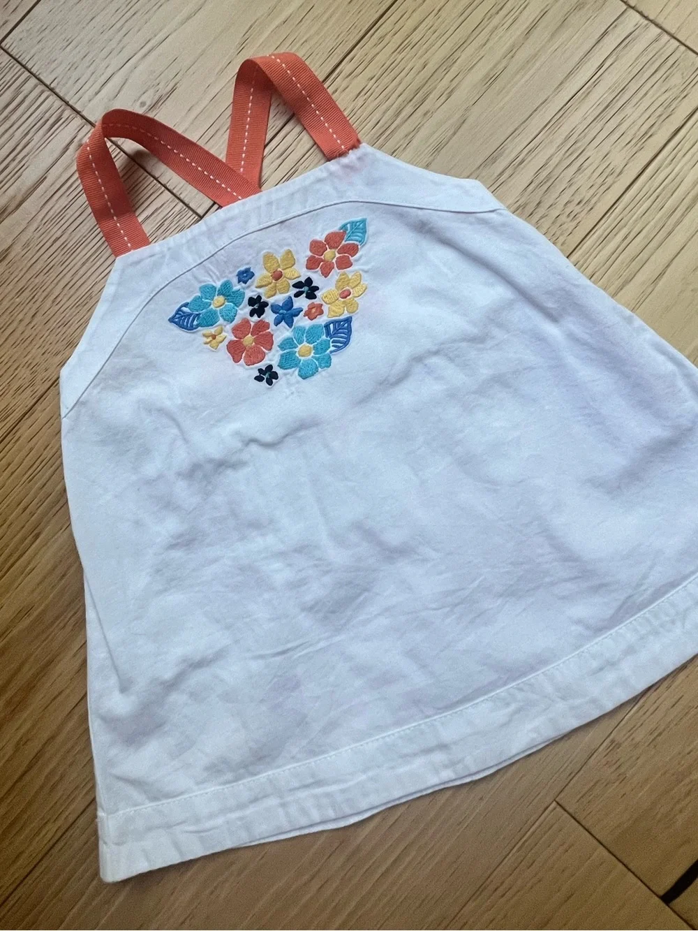 🎉5/$20🎉 GYMBOREE White Tank with Orange Straps and Floral Embroidery